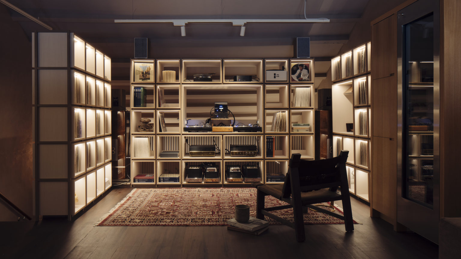 Wide shot of Appetite’s vinyl-record lounge