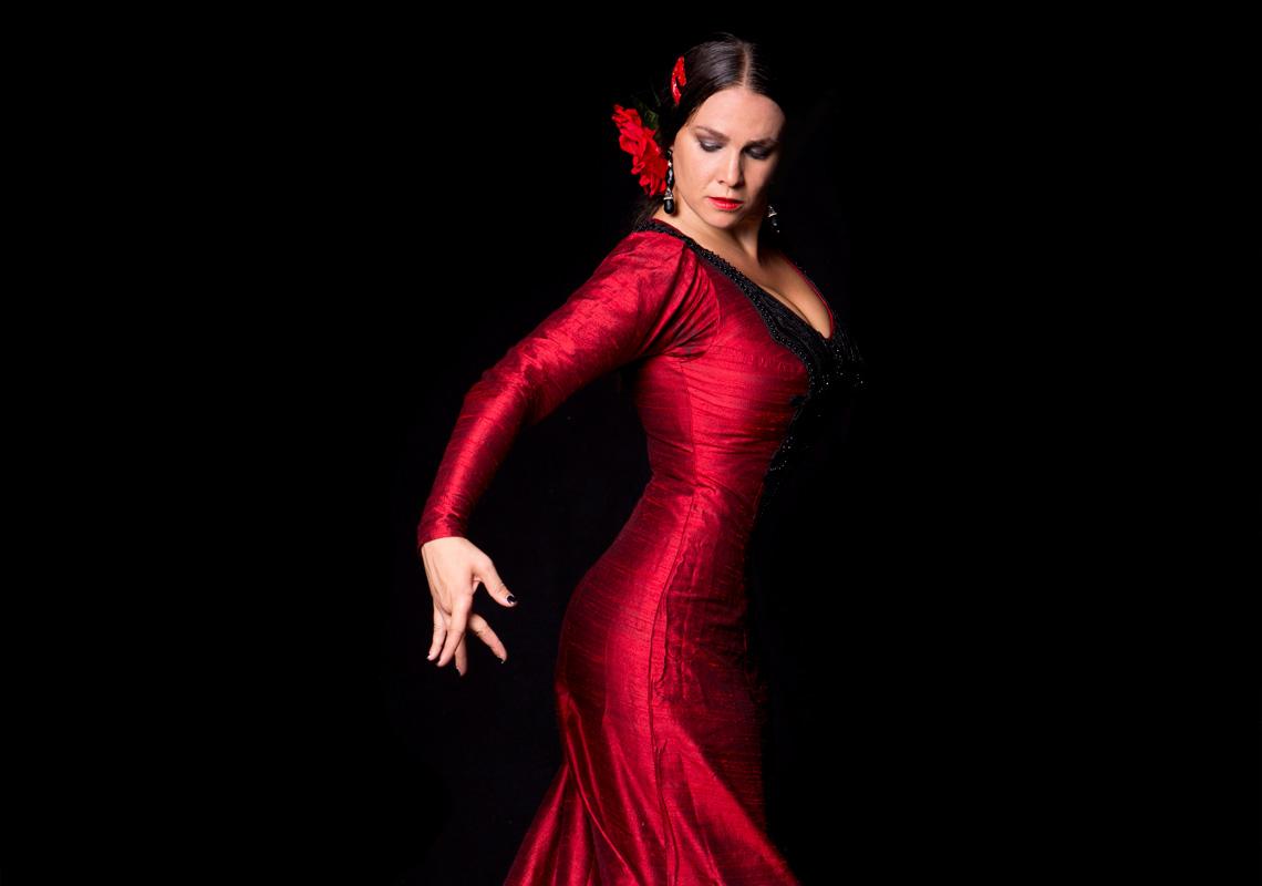  Mid shot of award-winning Spanish dancer Paula Rodrigeuz