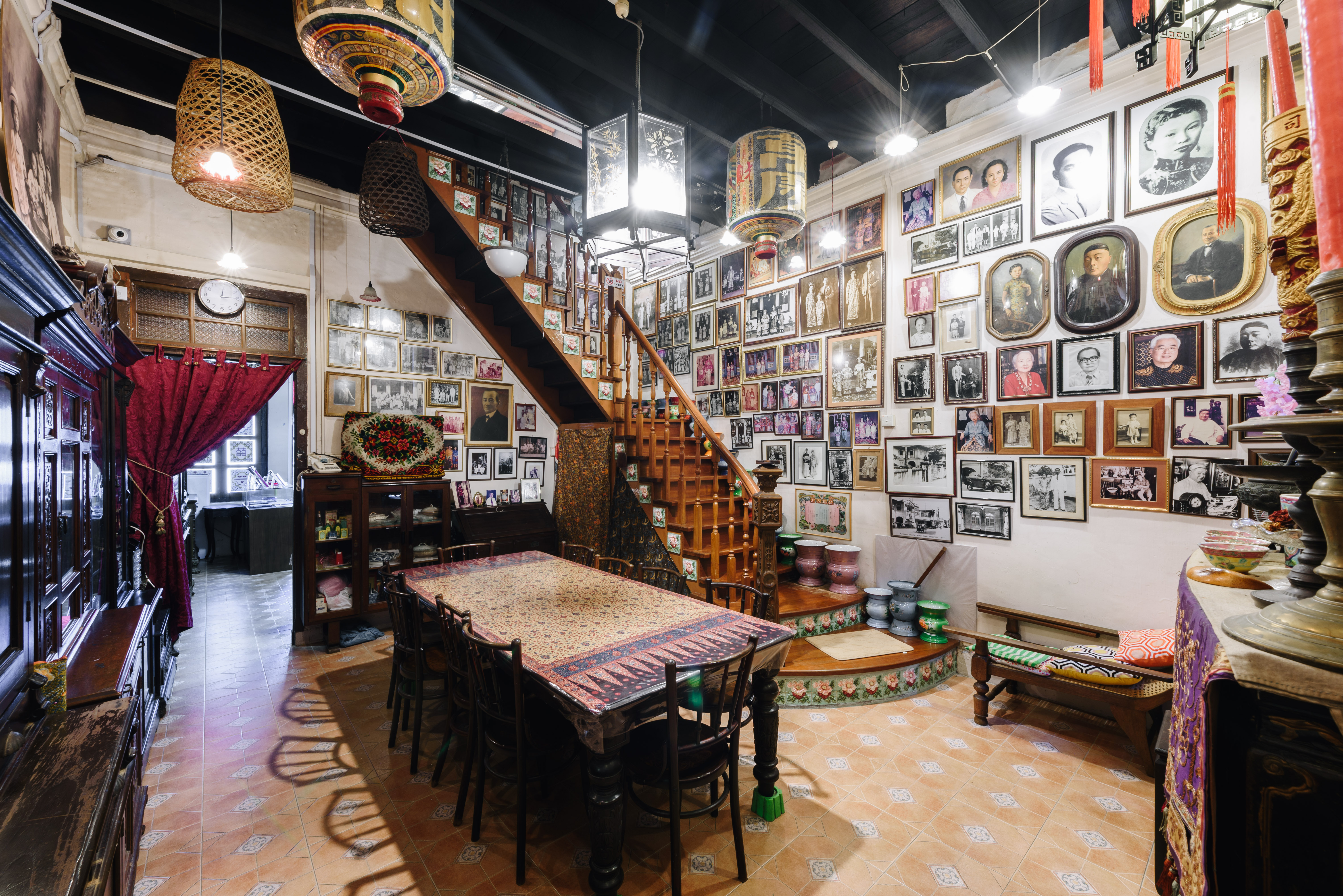  Wide shot of the interior of the Katong Antique House