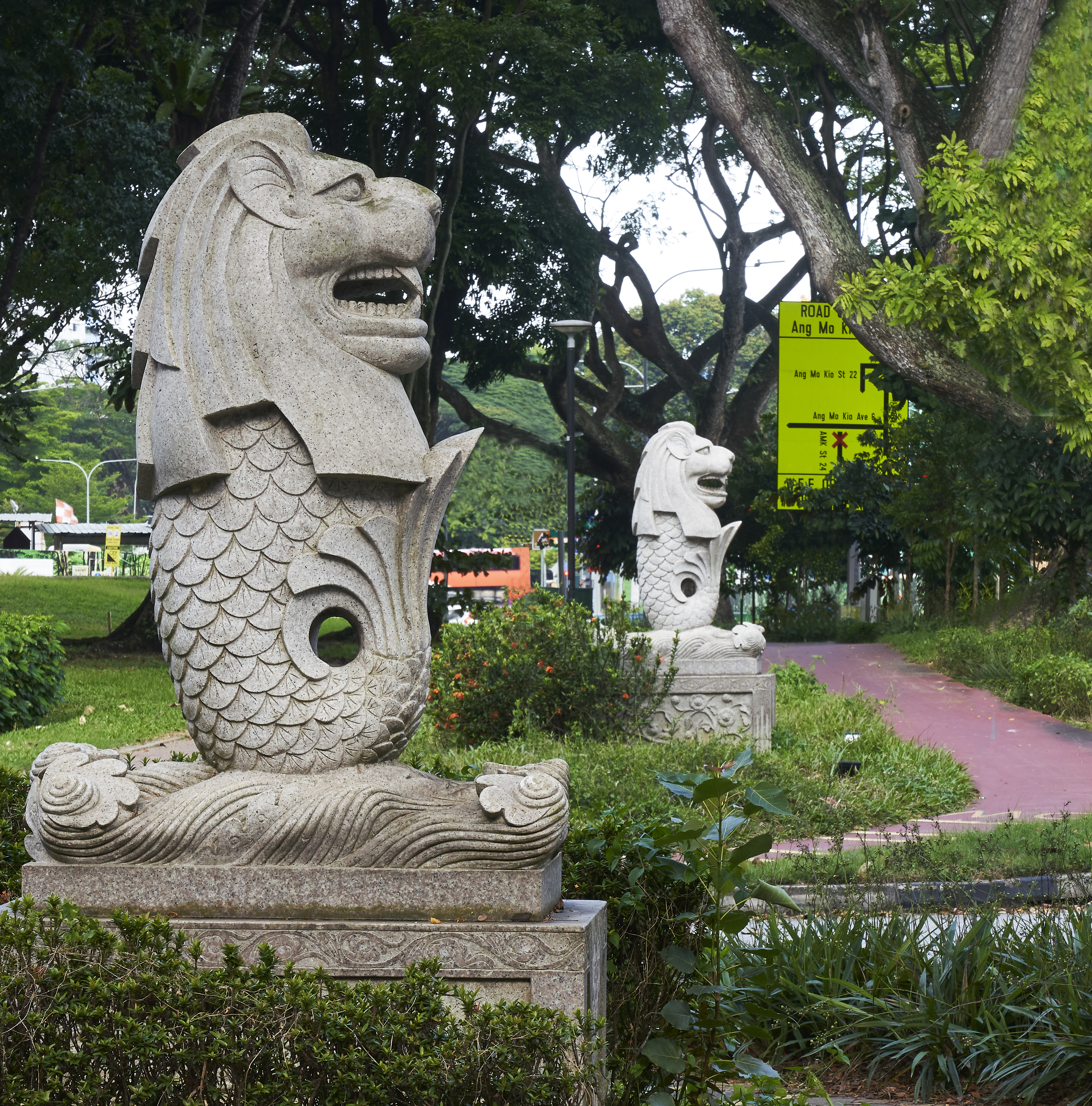 Wide shot of a pair of Merlions