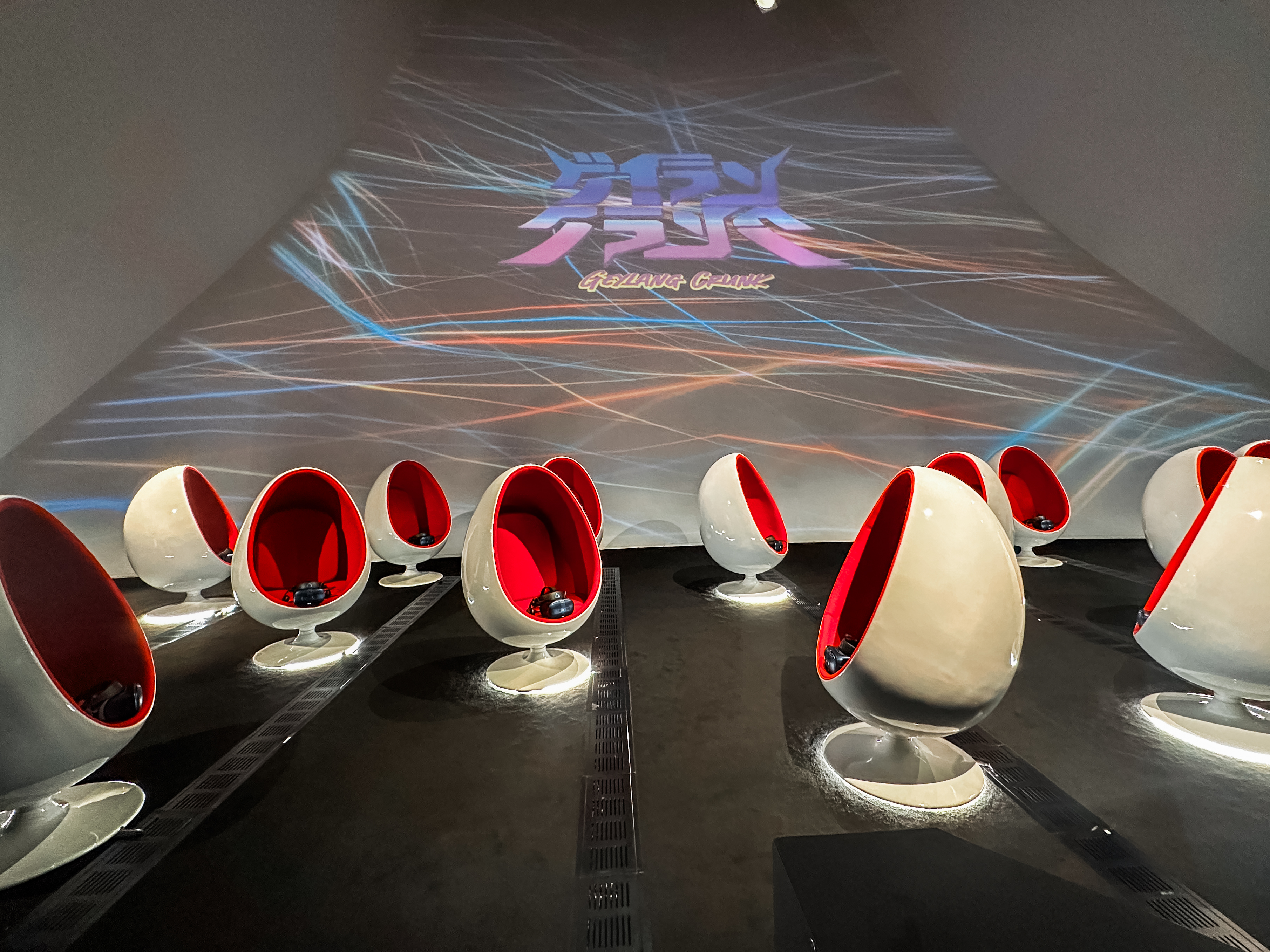 Wide shot of the “Geylang Crunk” virtual reality experience at the MeshMinds 3.0: ArtxTechforGood exhibition 